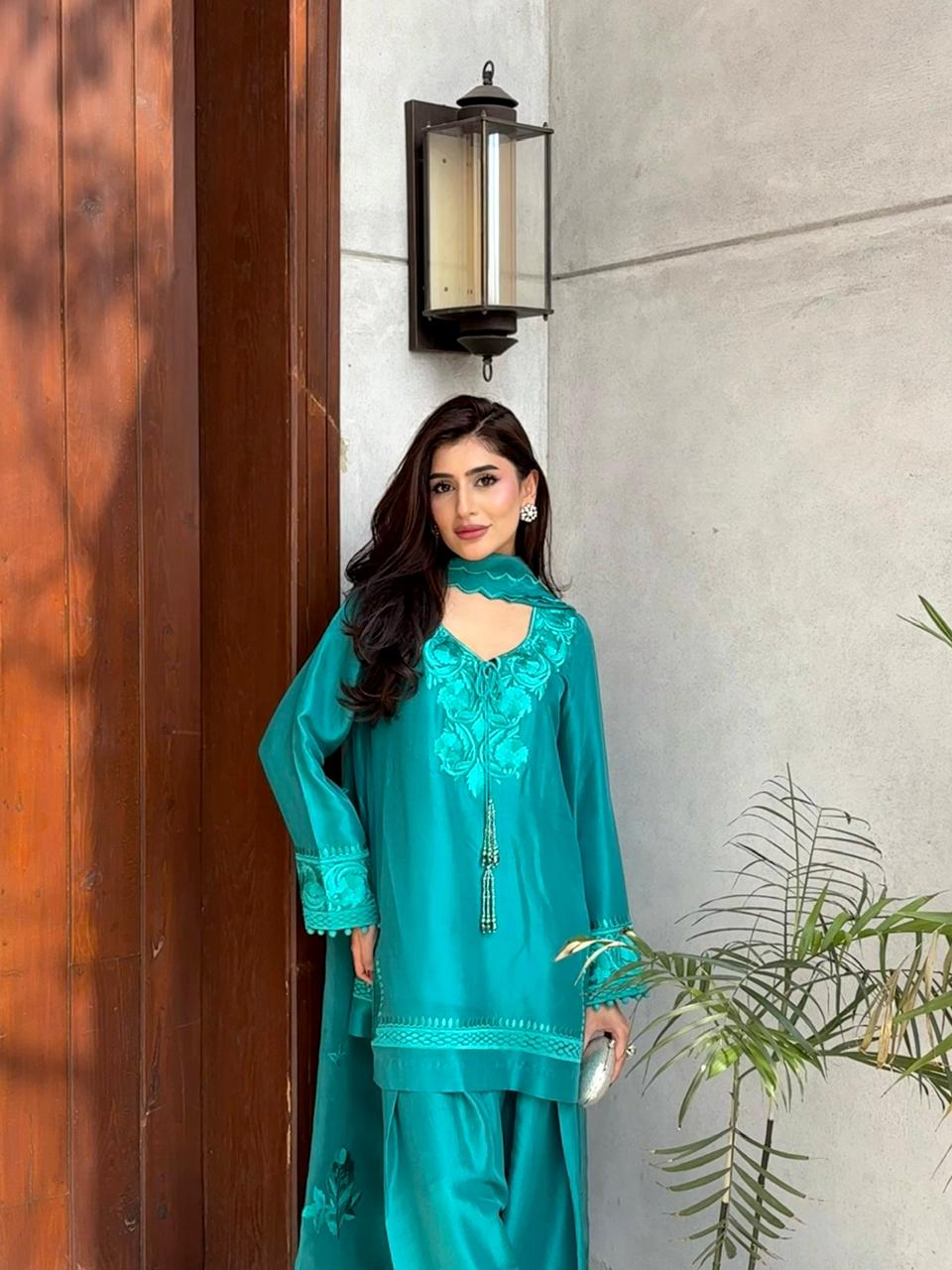 Kasis Farshi Salwar Set